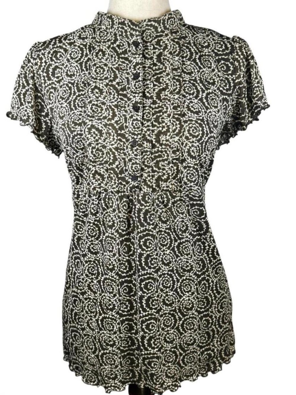Liz Claiborne short sleeve blouse with ruffled lettuce hem